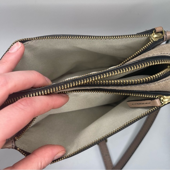 Fossil Crossbody Bag Taupe Leather Suede Zipper Adjustable Strap Purse‎ Pockets - Picture 13 of 14